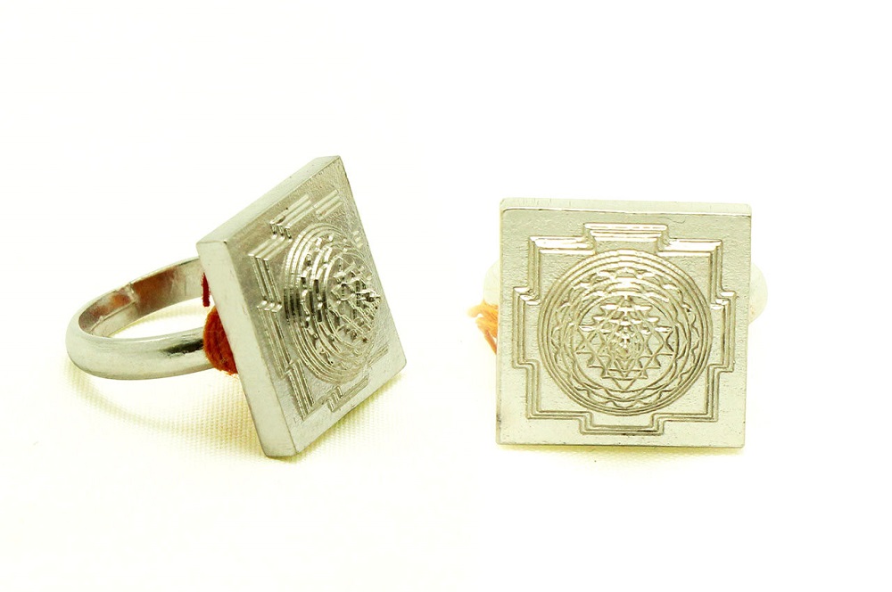 Shree Yantra Ring in Pure Silver With Rhodium Plating